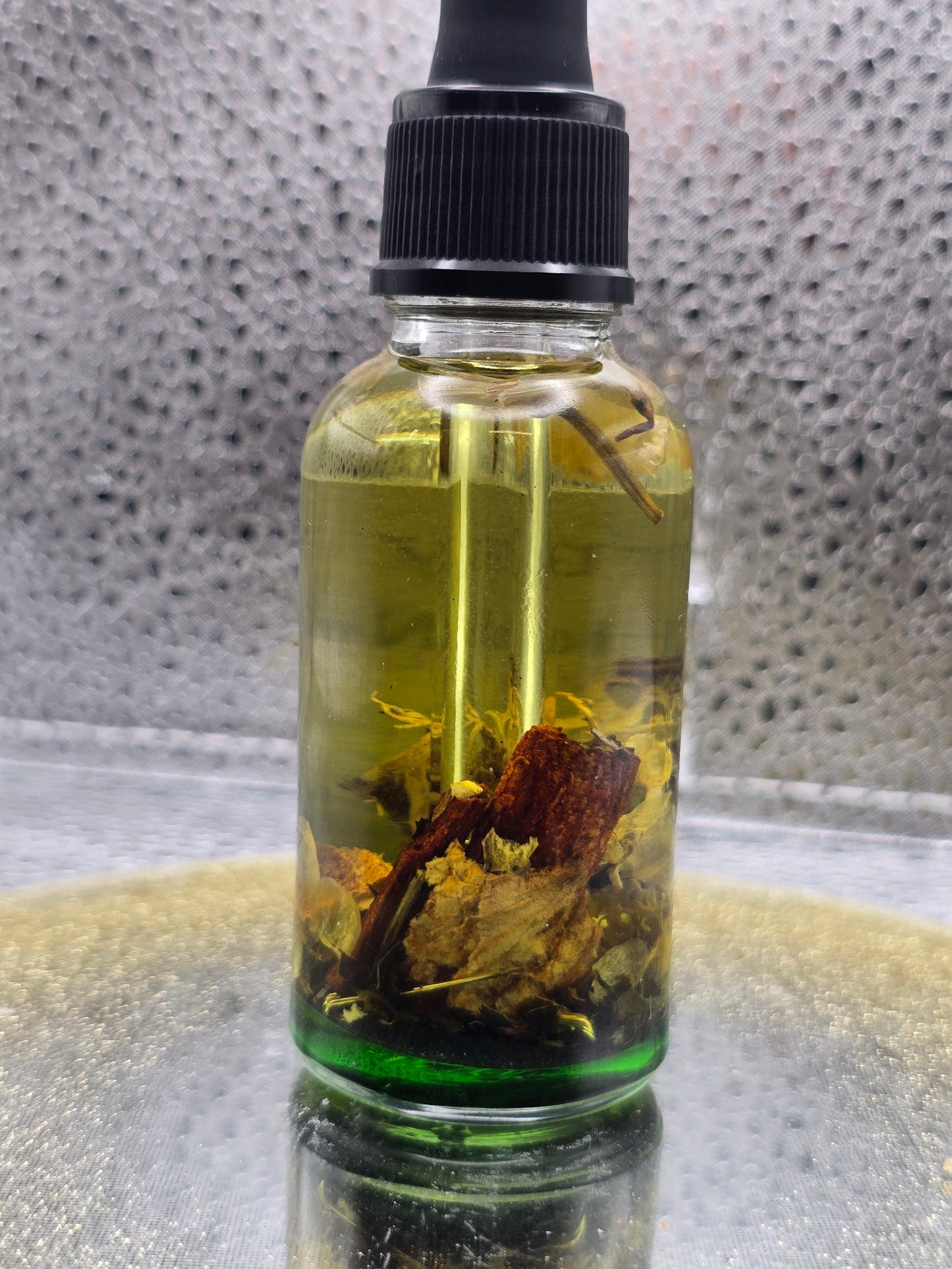 Has No Hanna ritual oil