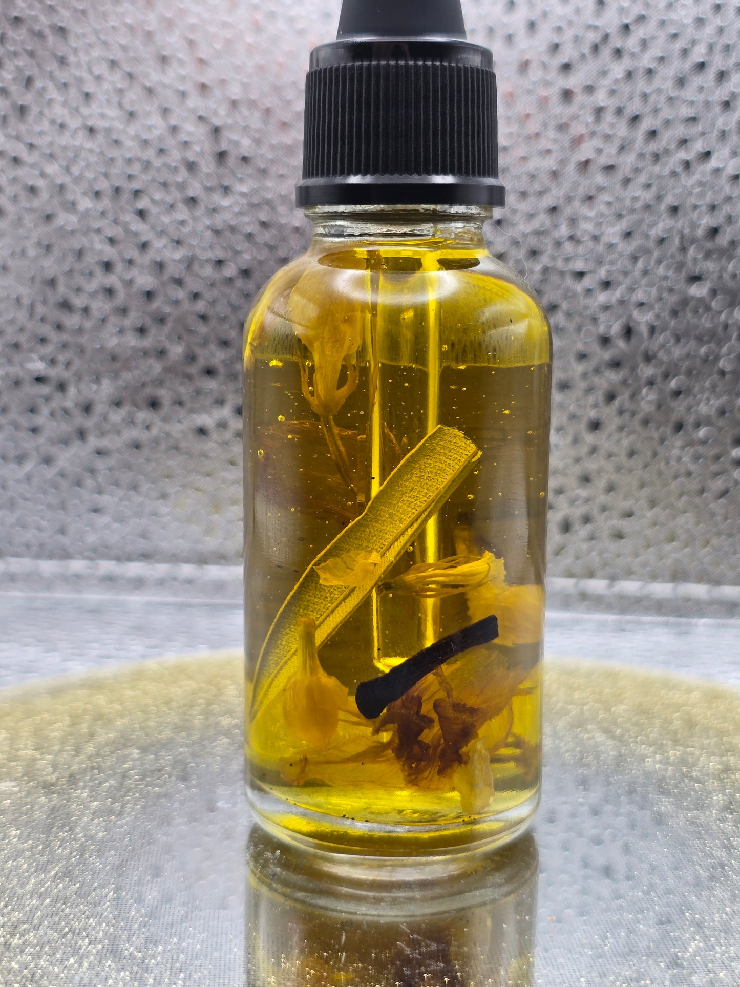Helping Hand ritual oil