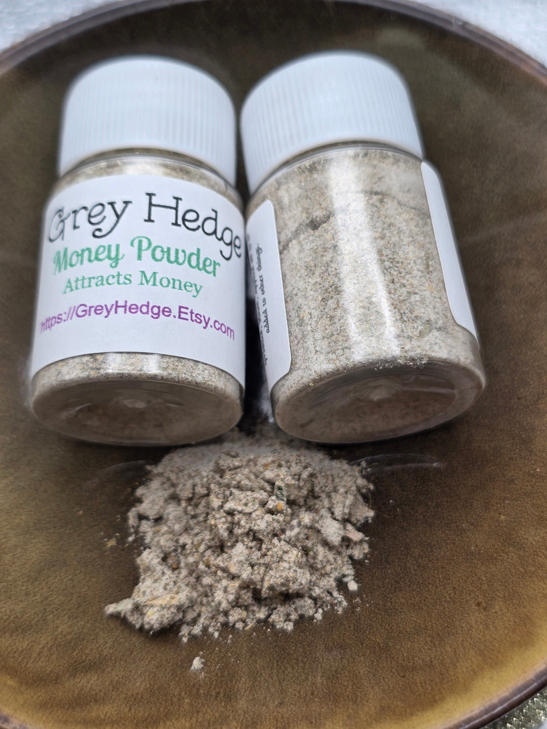 Money sprinkling powder – Grey Hedge