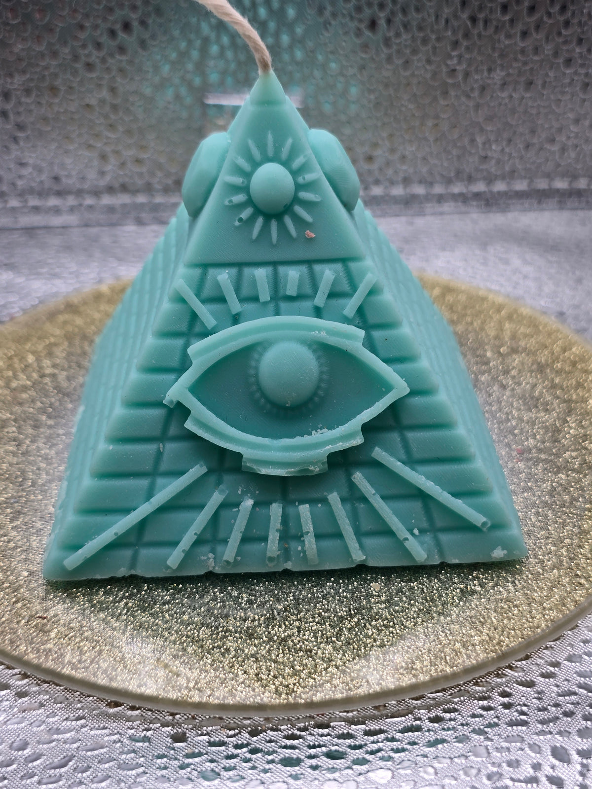 Psychic Eye Pyramid Candle – Grey Hedge