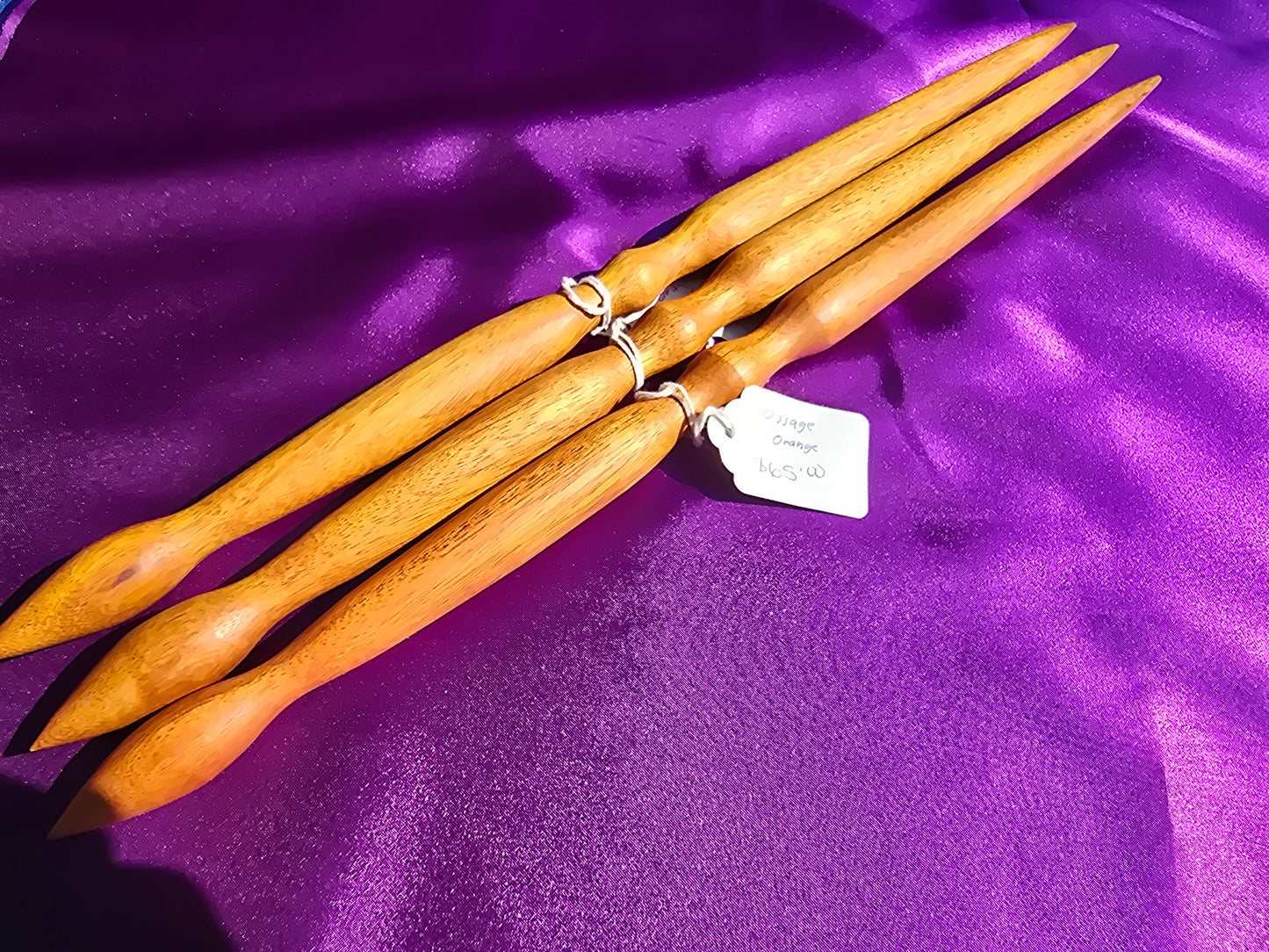 OSAGE ORANGE (HEDGE APPLE) Wand Traditional Length