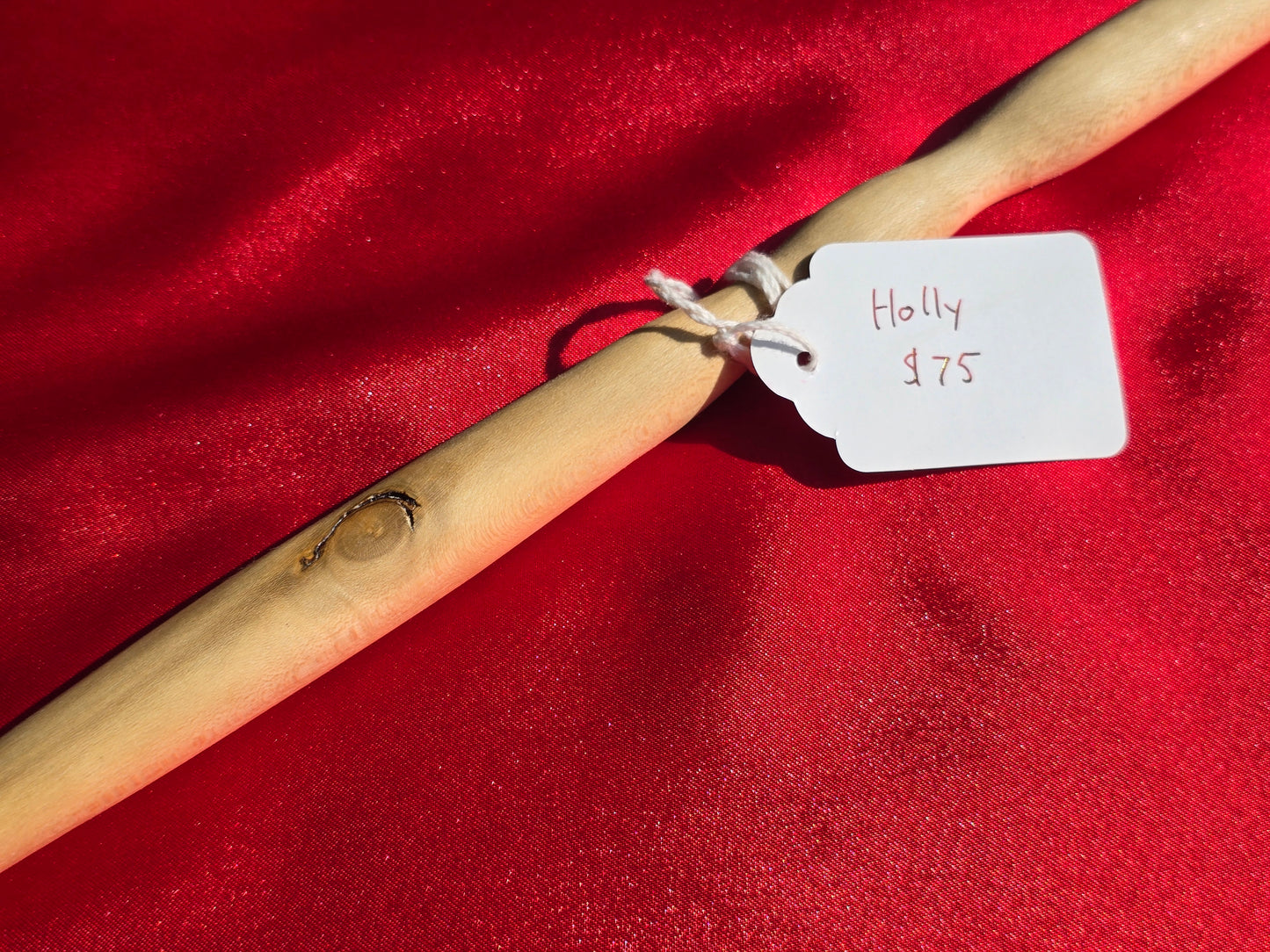 Holly Wand Traditional Length