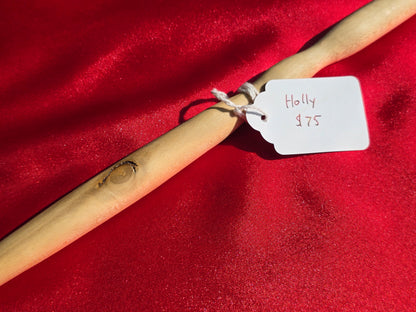 Holly Wand Traditional Length