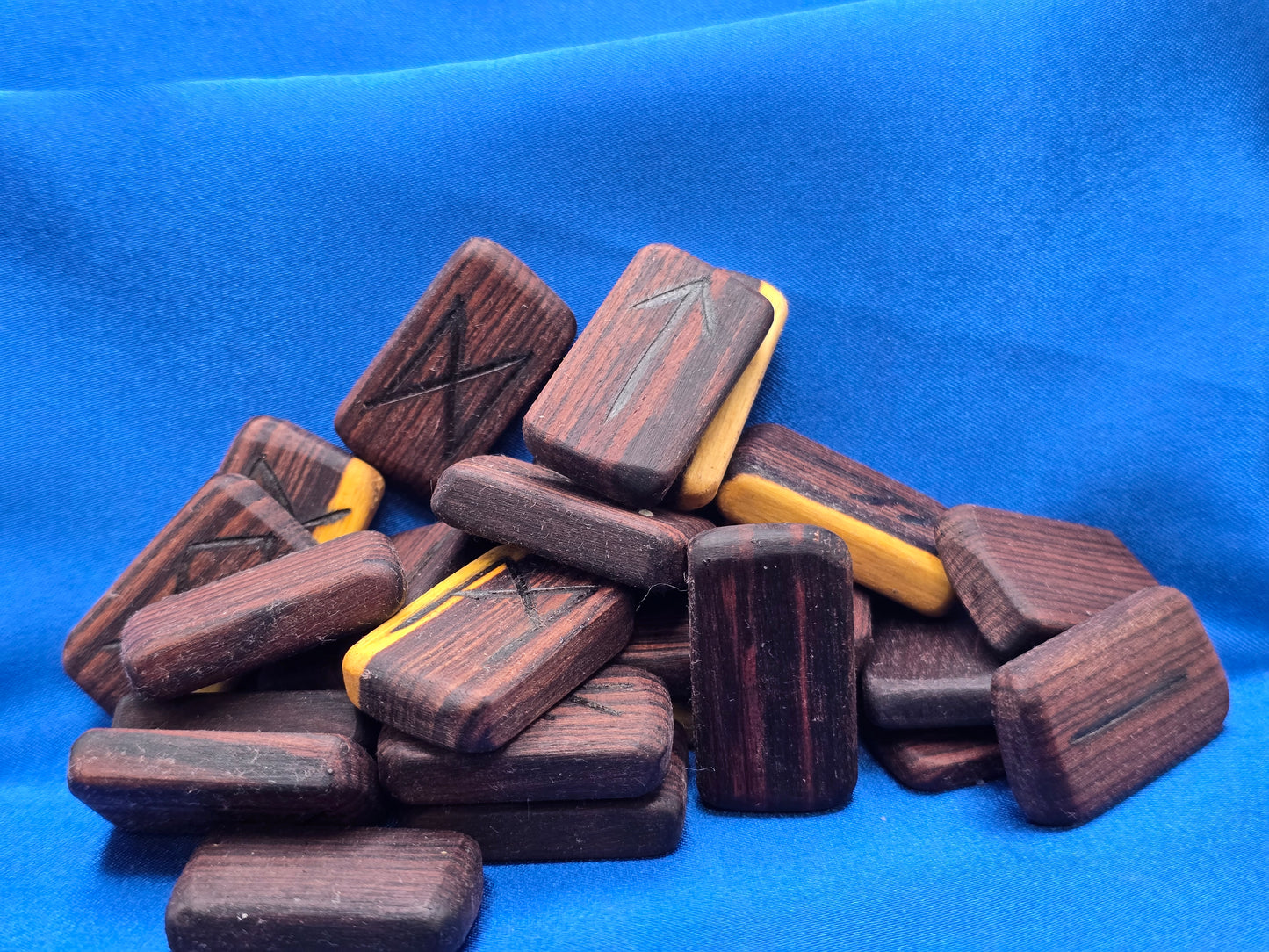 Kingwood Runes Elder Futhark Set