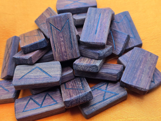 Mahogany Elder Futhark Runes