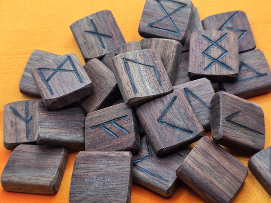 Black Walnut Elder Futhark Runes